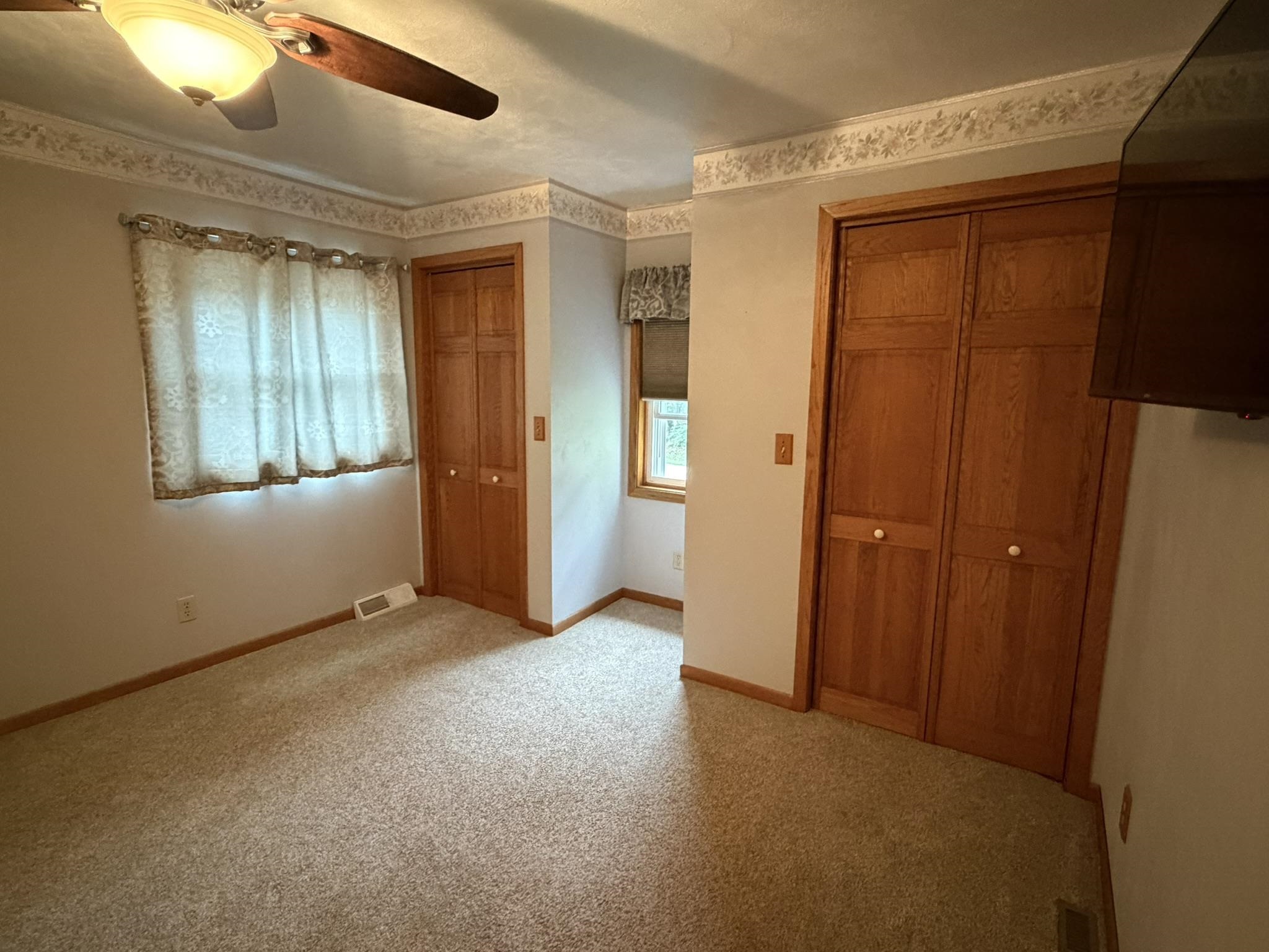 2472 West Red Oak Road Freeport, IL 61032 - Photo 39 of 54 Gallery Image 39