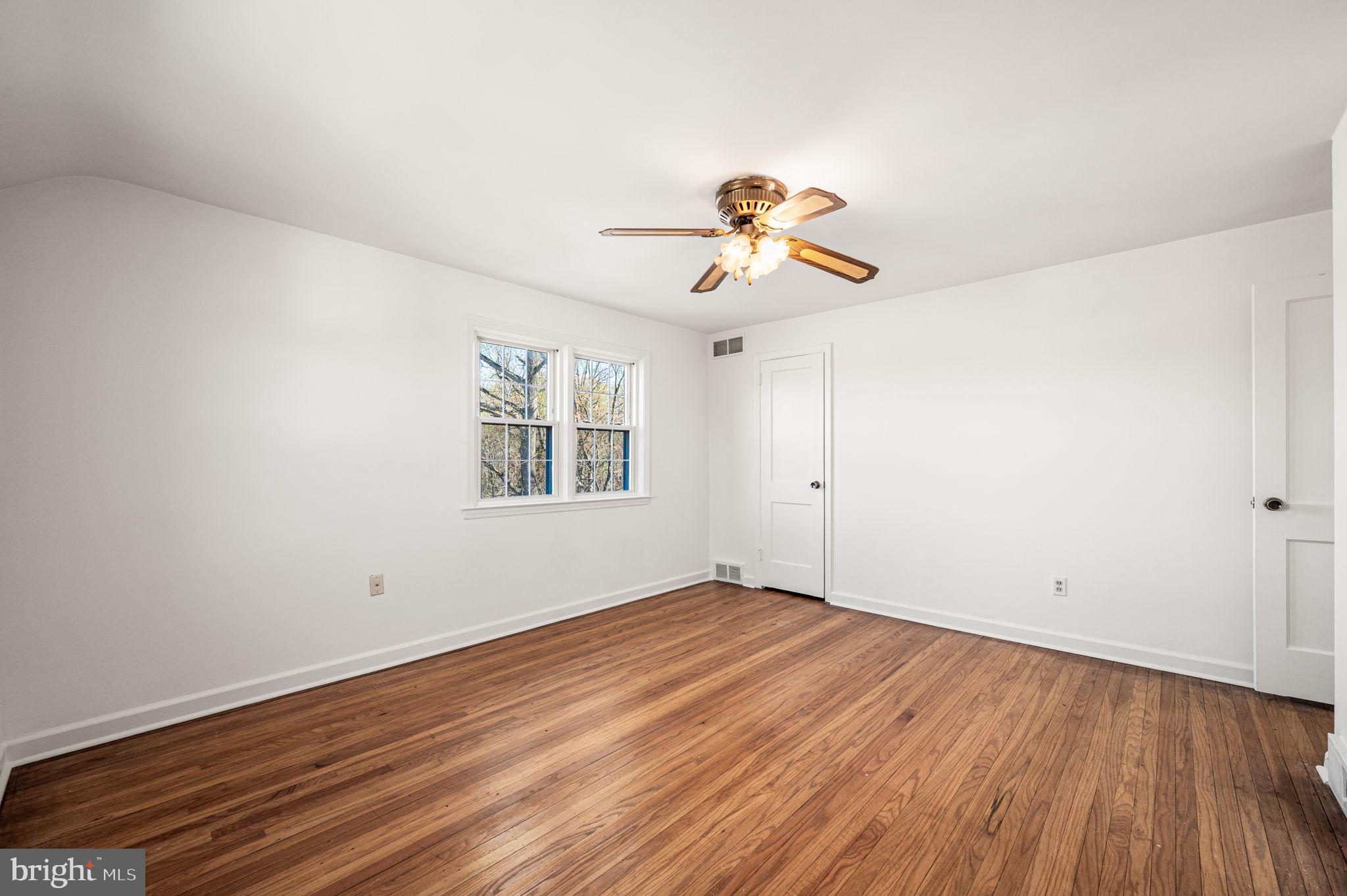 255 Gibbons Road Springfield, PA 19064 - Photo 15 of 24 Master bedroom 2