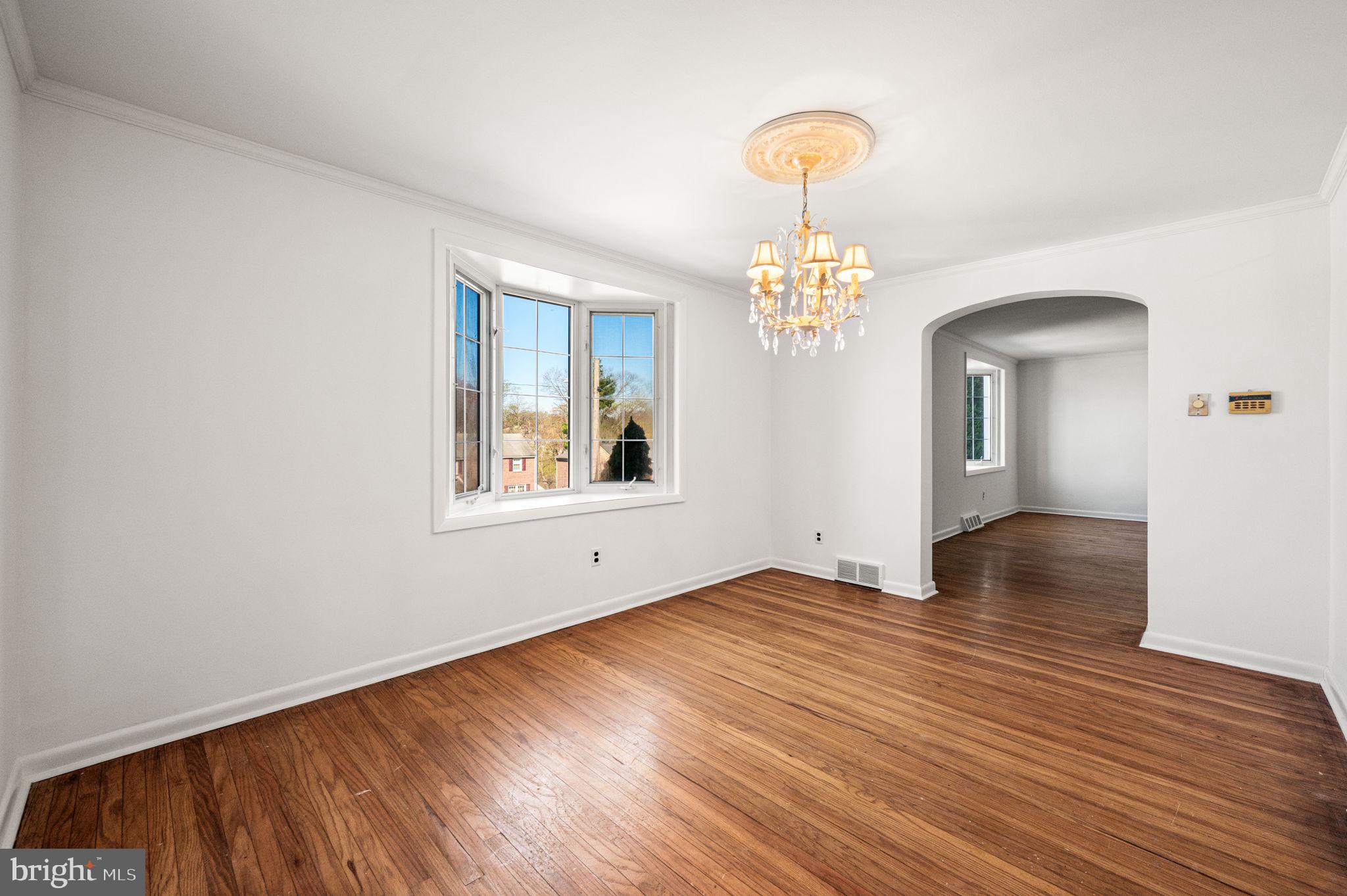 255 Gibbons Road Springfield, PA 19064 - Photo 5 of 24 Dining Room 1