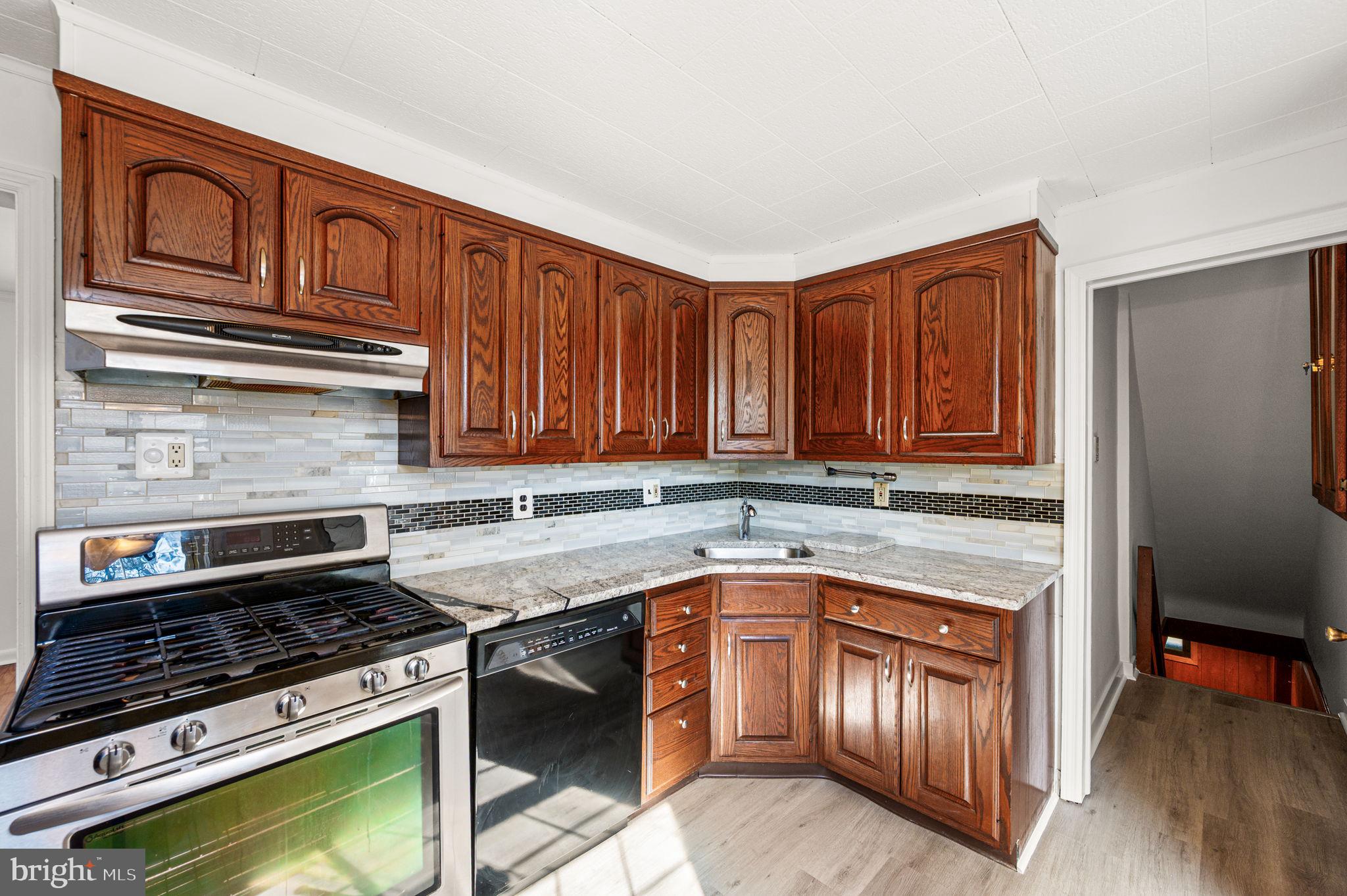 255 Gibbons Road Springfield, PA 19064 - Photo 7 of 24 Kitchen 1