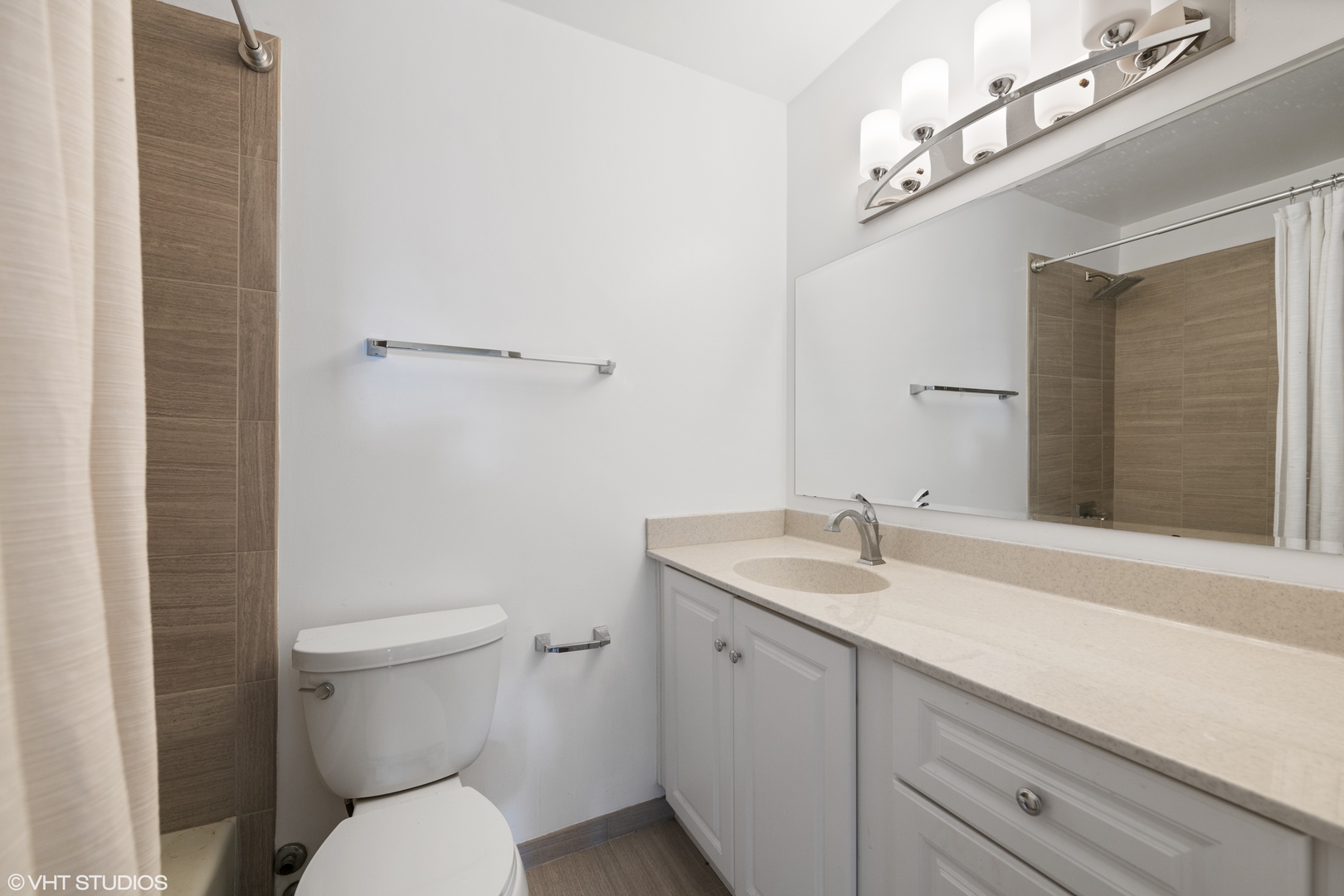 5445 North Sheridan Road, Unit 602 Chicago, IL 60640 - Photo 14 of 15