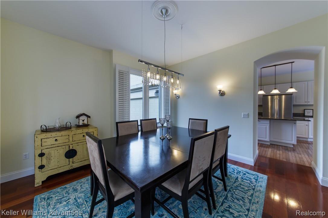 1381 Kentfield Drive Rochester, MI 48307 - Photo 28 of 72 Kentfield_1381_Dining02_01.jpg