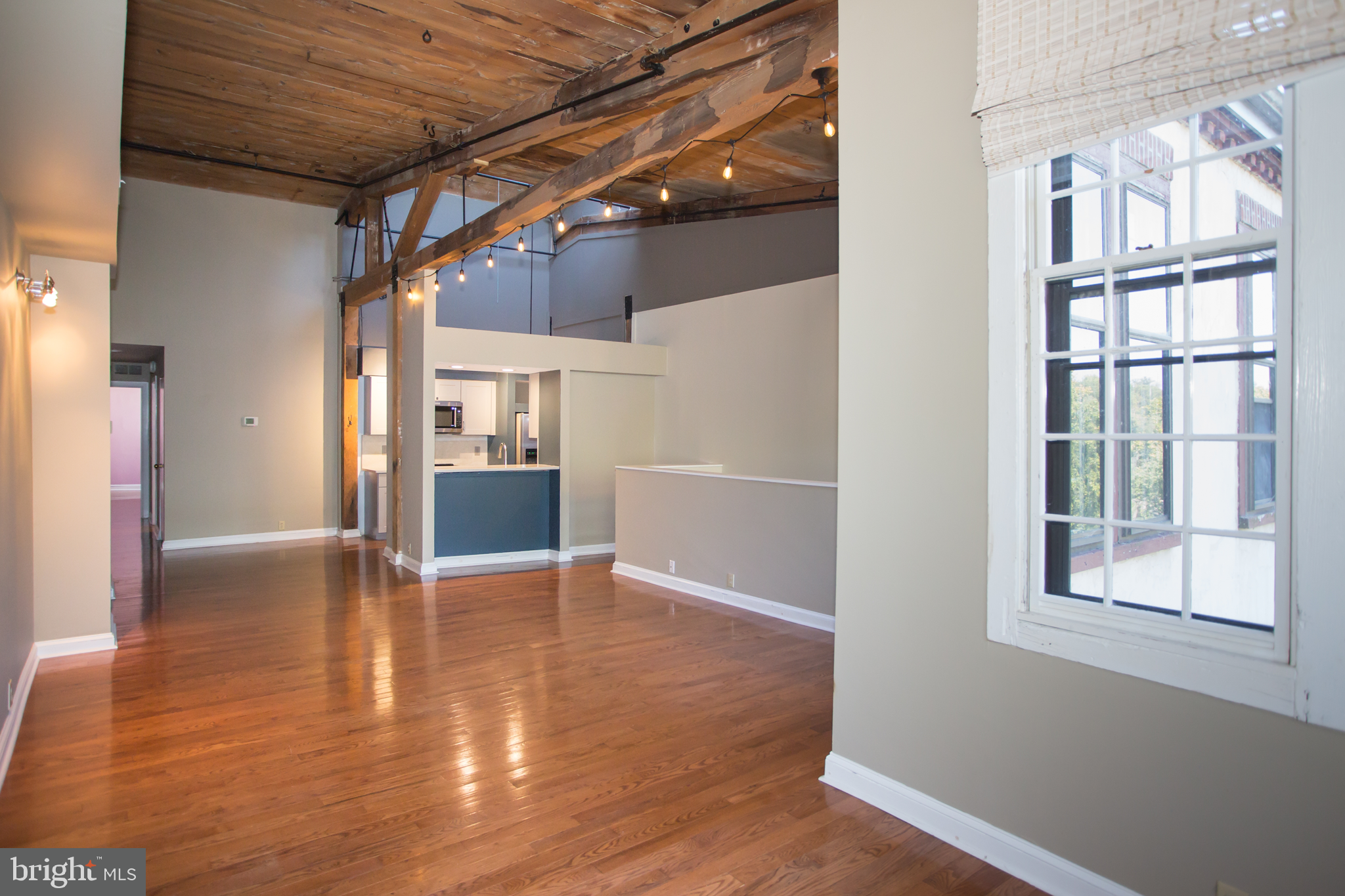 49 Bancroft Mills Road, Unit P9 Wilmington, DE 19806 - Photo 4 of 23 Open living space for entertaining.