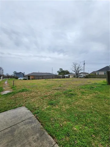 $60,000 | 316 Ocelot Drive, Arabi, LA 70032