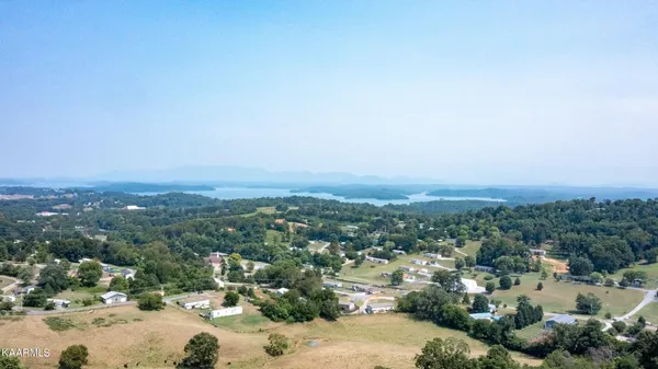 $465,000 | 835 Holbert Lane, Kodak, TN 37764