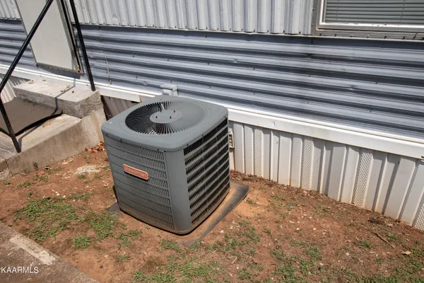 $465,000 | 835 Holbert Lane, Kodak, TN 37764