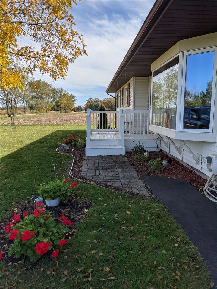 1890 Lebourdais Road Linwood, MI 48634 - Photo 4 of 21