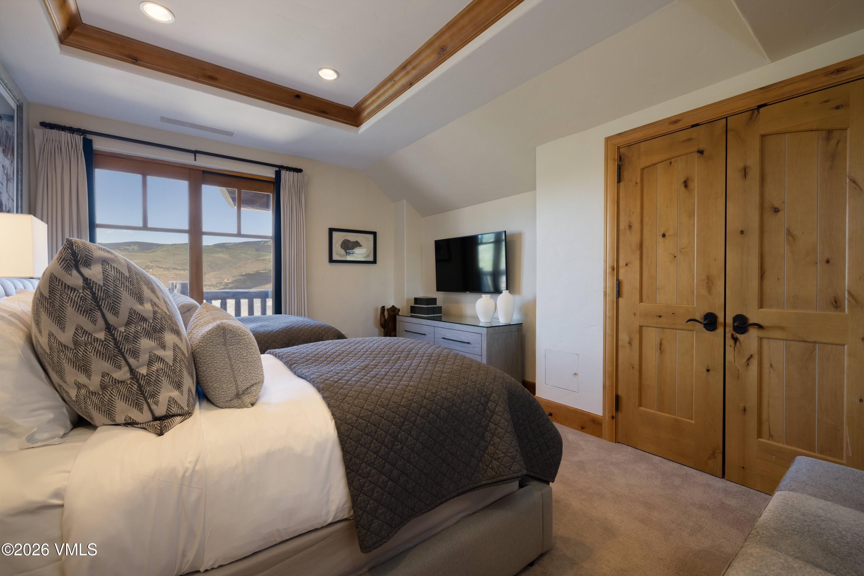 130 Daybreak Ridge Road, Unit 1101 Avon, CO 81620 - Photo 13 of 26 2606_ritz_1101_interior_bed02