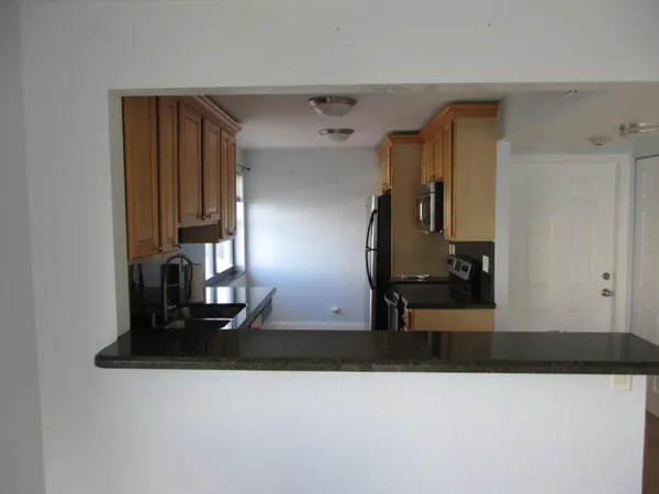 $2,800 | 1401 North Riverside Drive, Unit 307, Pompano Beach, FL 33062