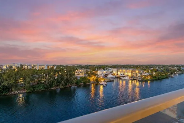 $2,800 | 1401 North Riverside Drive, Unit 307, Pompano Beach, FL 33062