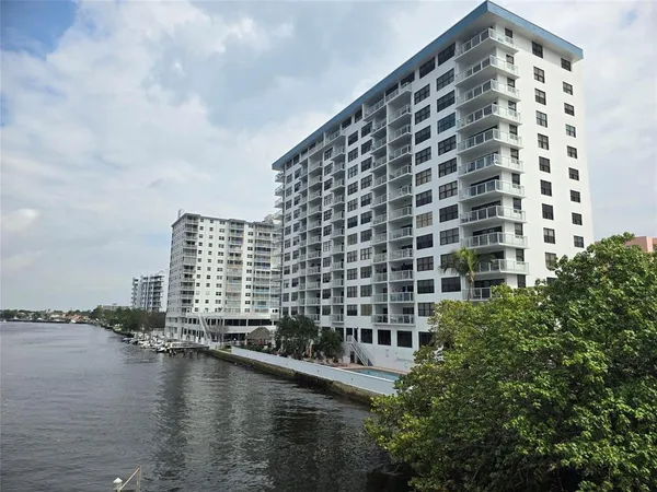 $2,800 | 1401 North Riverside Drive, Unit 307, Pompano Beach, FL 33062