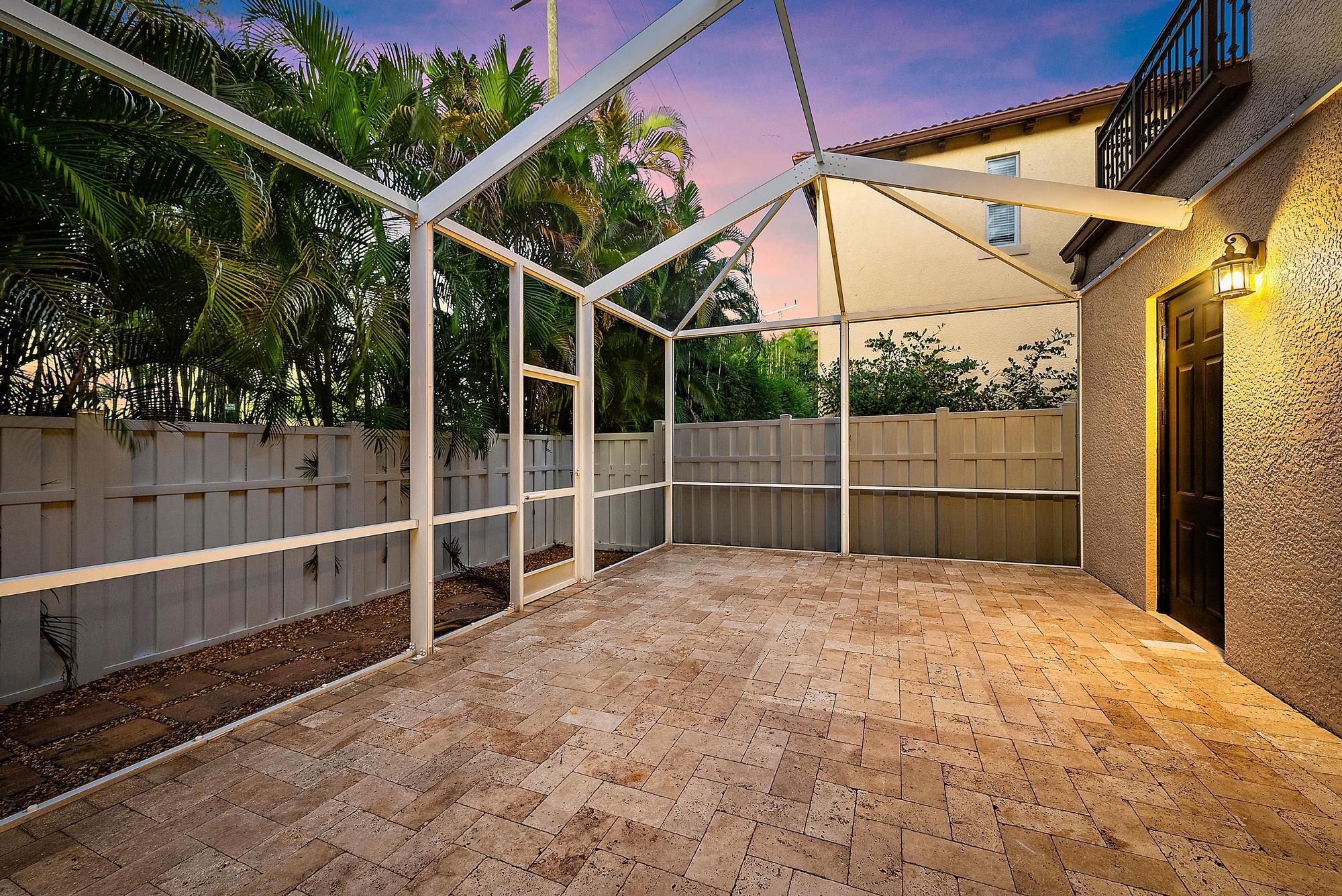107 Via Poinciana Lane Boca Raton, FL 33487 - Photo 24 of 40 107 Via Poinciana Ln-30
