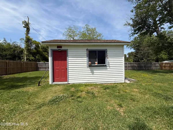 $1,900 | 109 Forest Hill Drive, Havelock, NC 28532