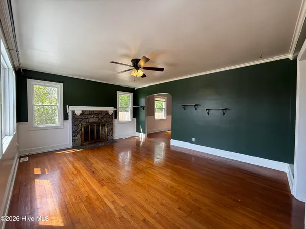 $1,900 | 109 Forest Hill Drive, Havelock, NC 28532