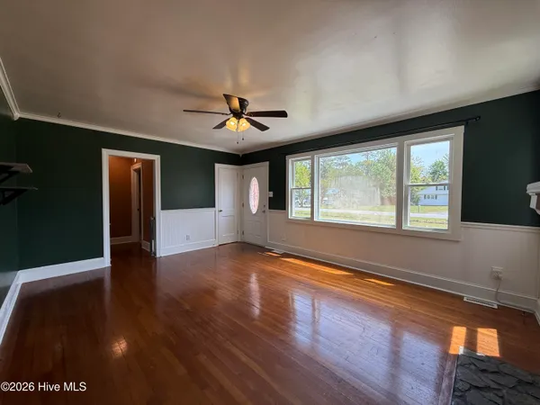 $1,900 | 109 Forest Hill Drive, Havelock, NC 28532