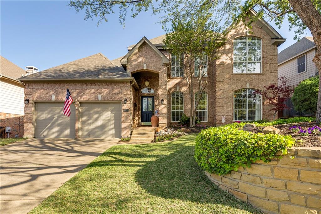 a view of a house with basketball court