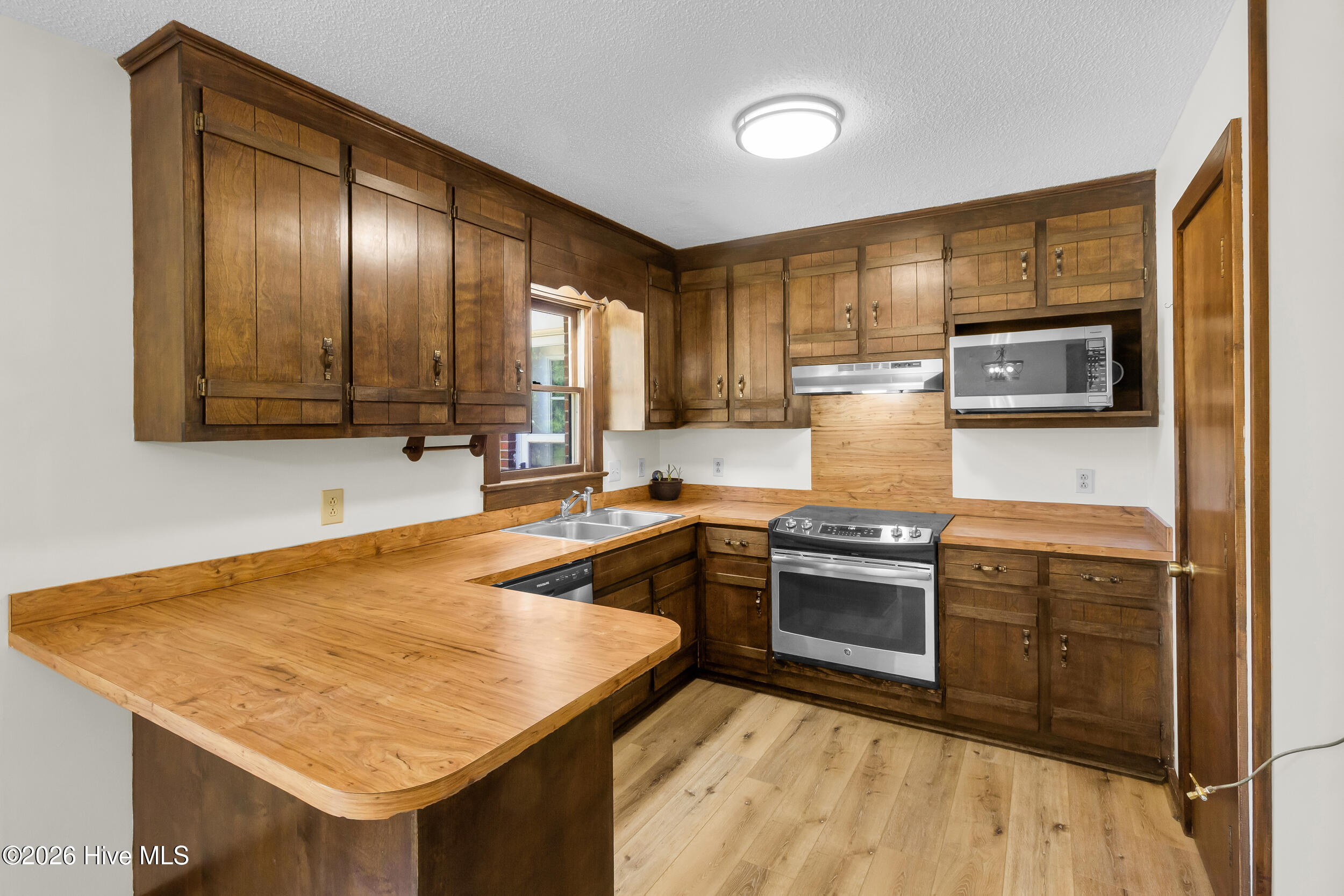 720 Poplar Street Faison, NC 28341 - Photo 9 of 37 6_16