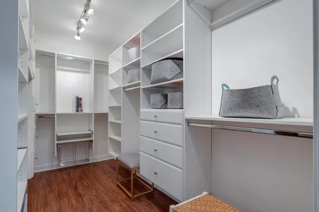 $215,000 | 726 Hedgegrove Drive, Unit 3, Memphis, TN 38117