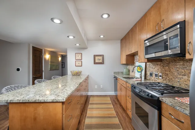 $215,000 | 726 Hedgegrove Drive, Unit 3, Memphis, TN 38117