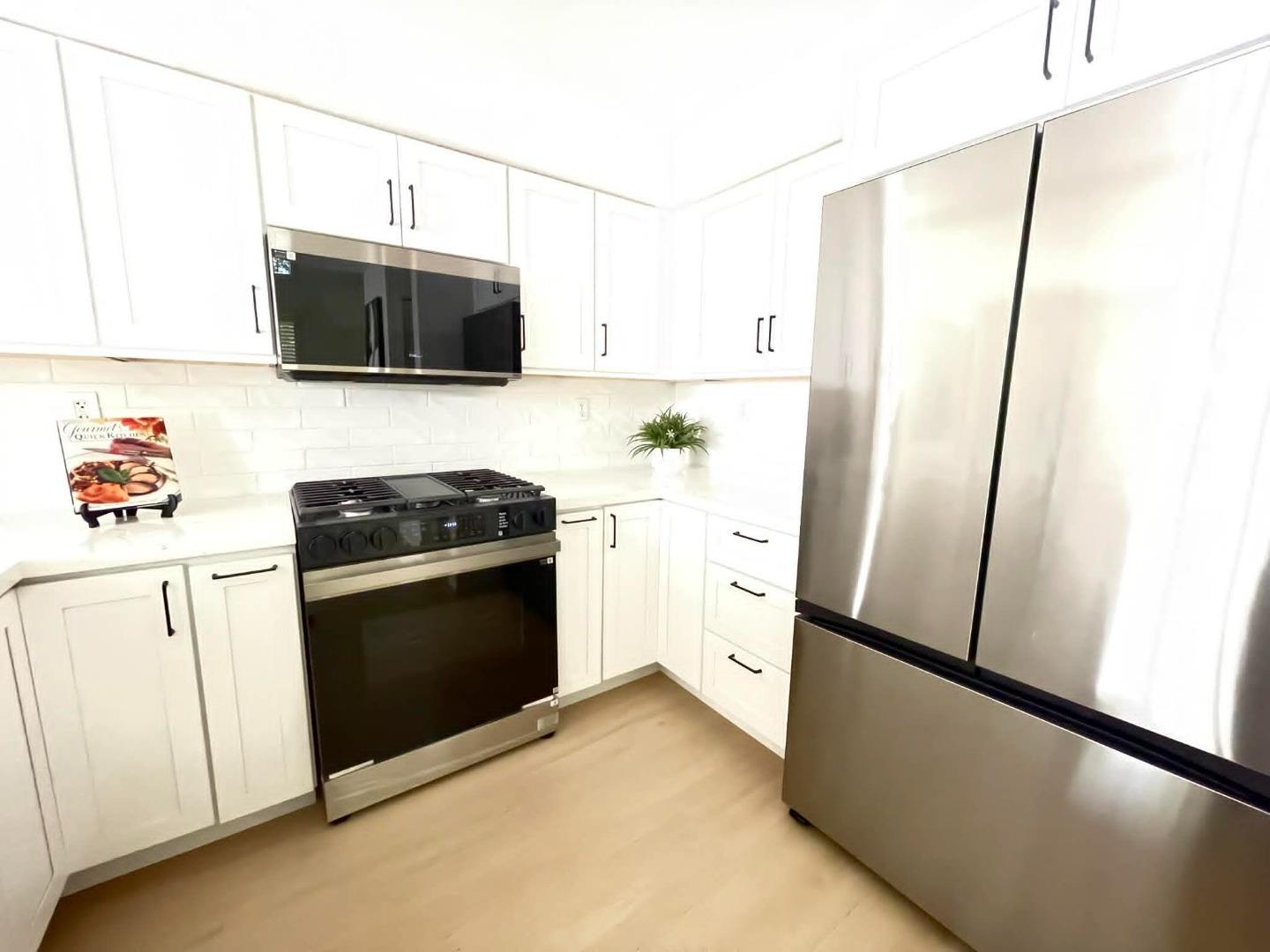20 Torregata Loop San Jose, CA 95134 - Photo 16 of 39