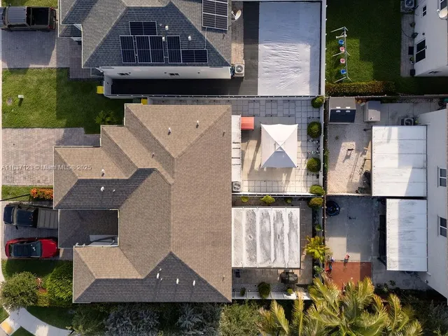 $435,000 | 879 Southeast 19th Street, Homestead, FL 33034