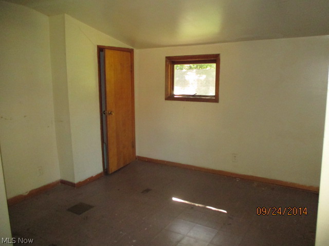 2146 Lake Road Akron, OH 44312 - Photo 13 of 17 Gallery Image 13