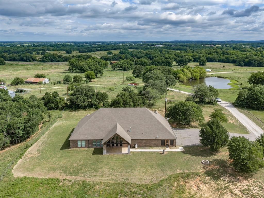 910 County Road 1111 Decatur, TX 76234 - Photo 3 of 35
