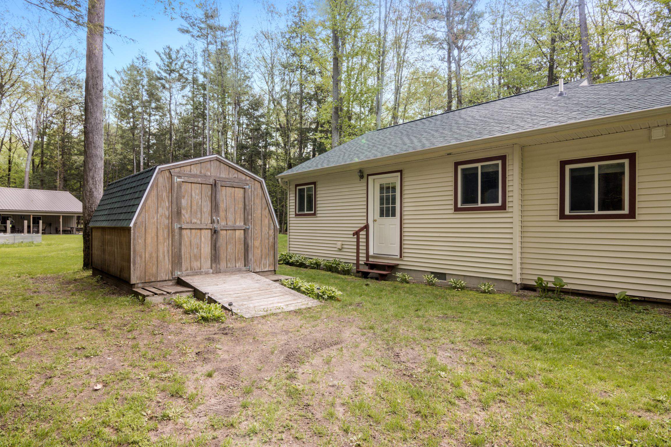 8704 Deadstream Road Honor, MI 49640 - Photo 27 of 30 1933533-f73b06c3-6200-4b7a-b3e3-3ebbab14a95e.JPG