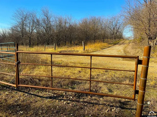 $4,446,000 | 0 West 239th Street, Bucyrus, KS 66083