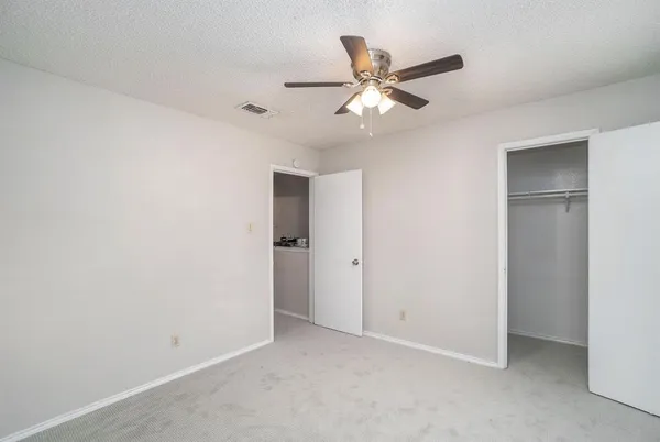 $1,600 | 3301 Aurora Street, Unit B, Haltom City, TX 76117