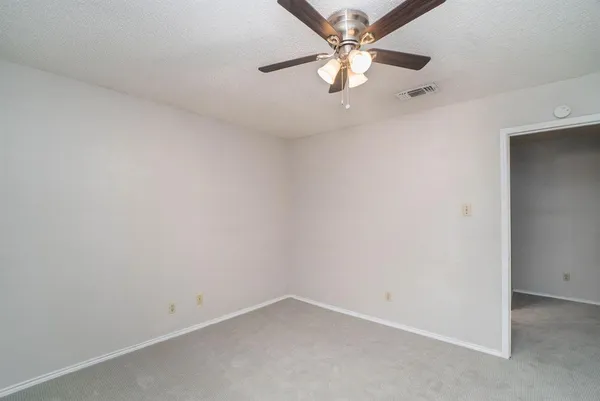 $1,600 | 3301 Aurora Street, Unit B, Haltom City, TX 76117
