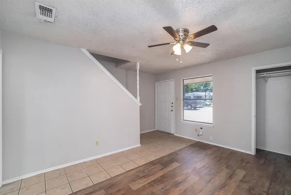 $1,600 | 3301 Aurora Street, Unit B, Haltom City, TX 76117