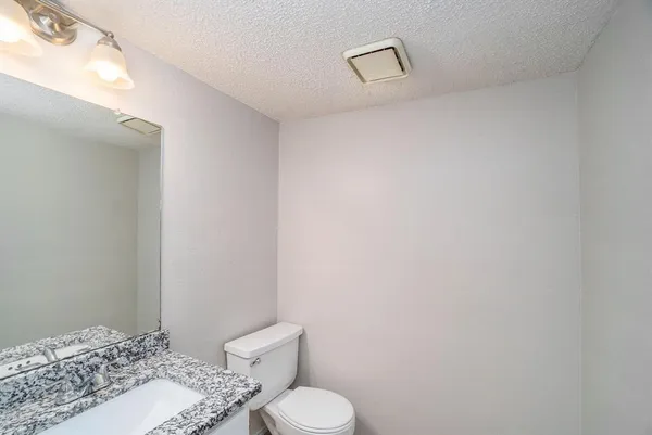 $1,600 | 3301 Aurora Street, Unit B, Haltom City, TX 76117