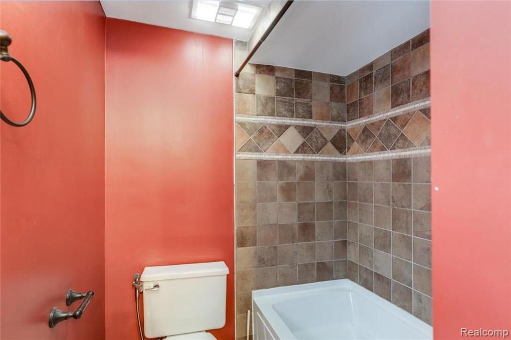 1747 Seever Circle Rochester Hills, MI 48309 - Photo 22 of 30