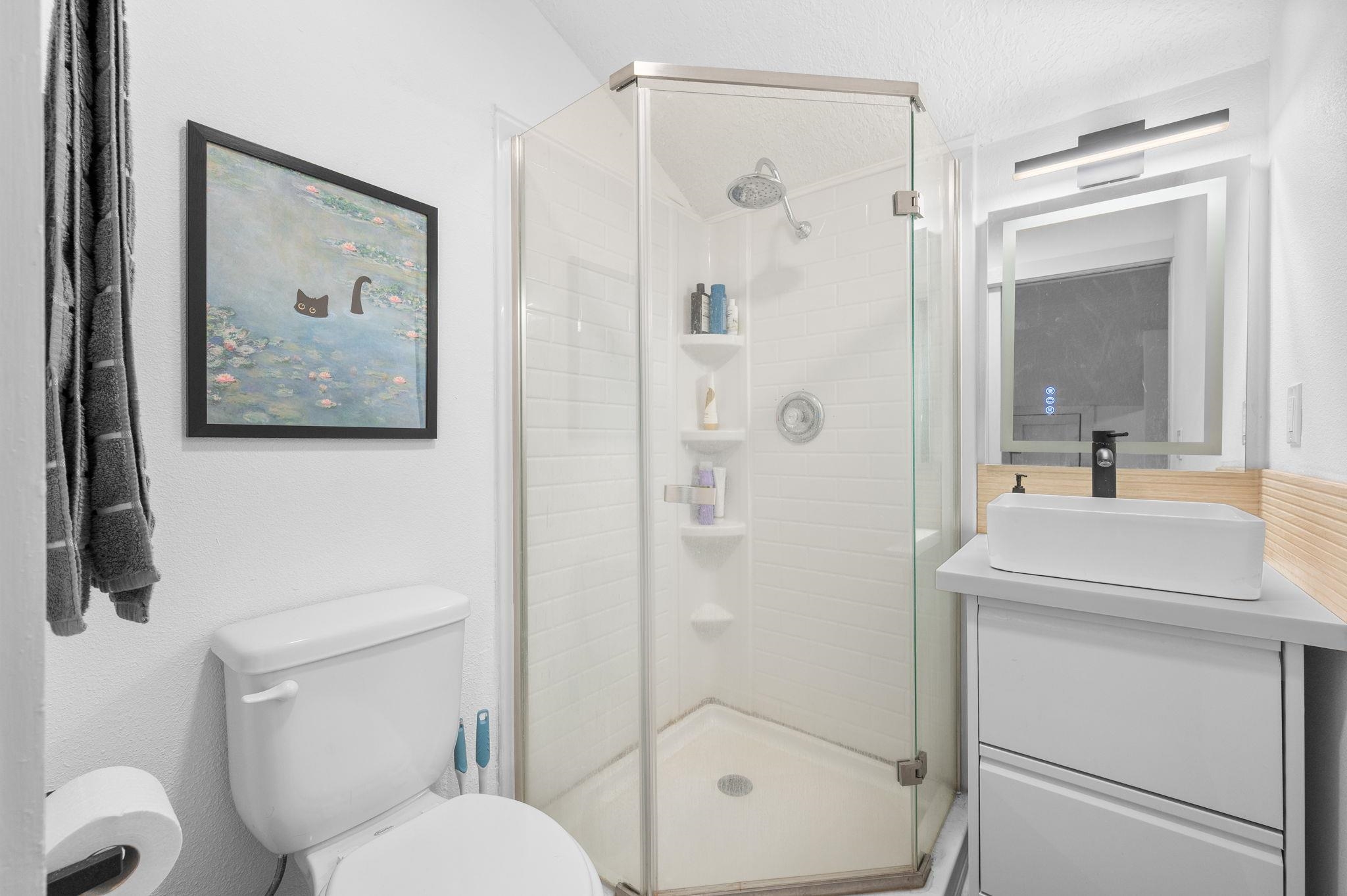 37 Rohde Avenue St. Augustine, FL 32084 - Photo 25 of 35 a bathroom with a toilet sink and shower