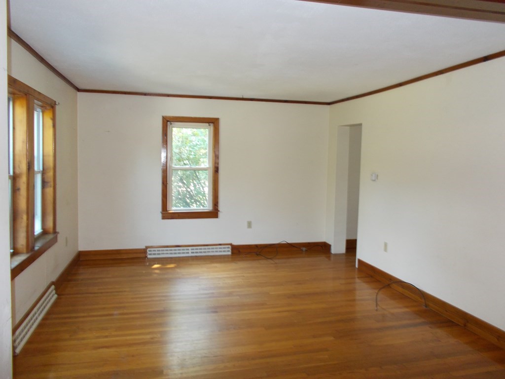 589 Florence Road Northampton, MA 01062 - Photo 2 of 18