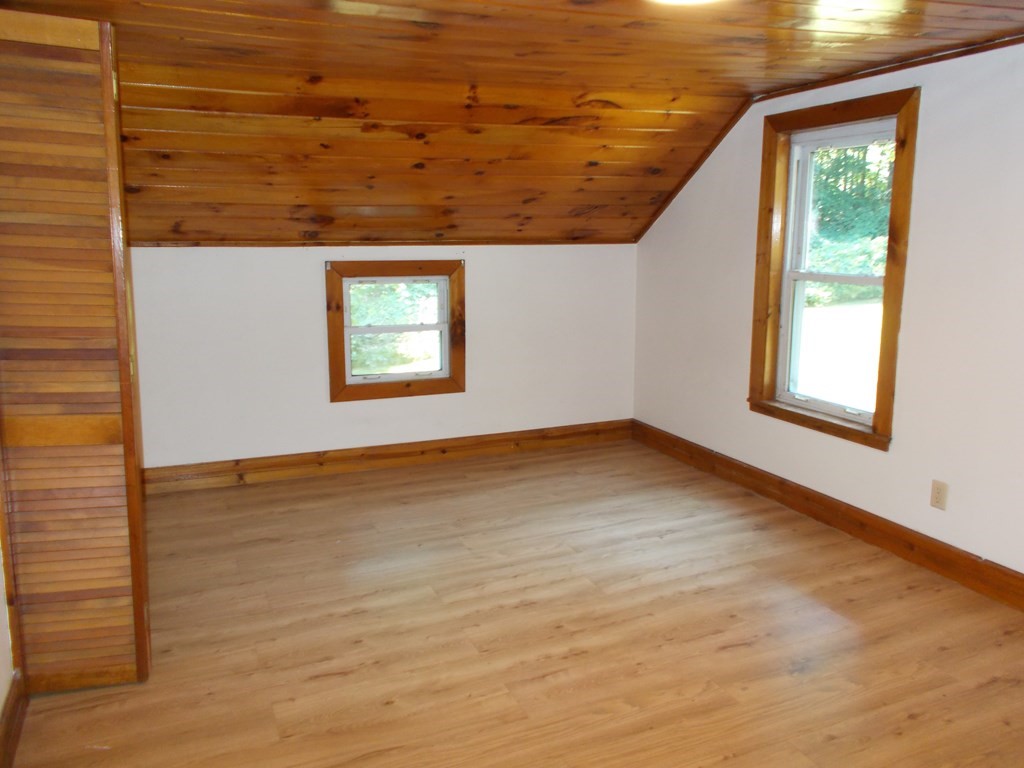 589 Florence Road Northampton, MA 01062 - Photo 9 of 18