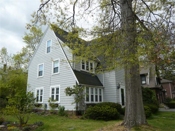 22 Liberty Street Holyoke, MA 01040 - Photo 4 of 23