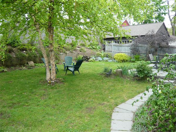 22 Liberty Street Holyoke, MA 01040 - Photo 6 of 23