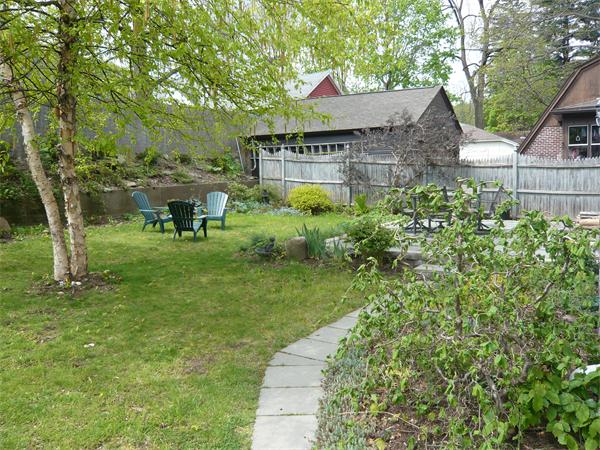 22 Liberty Street Holyoke, MA 01040 - Photo 8 of 23