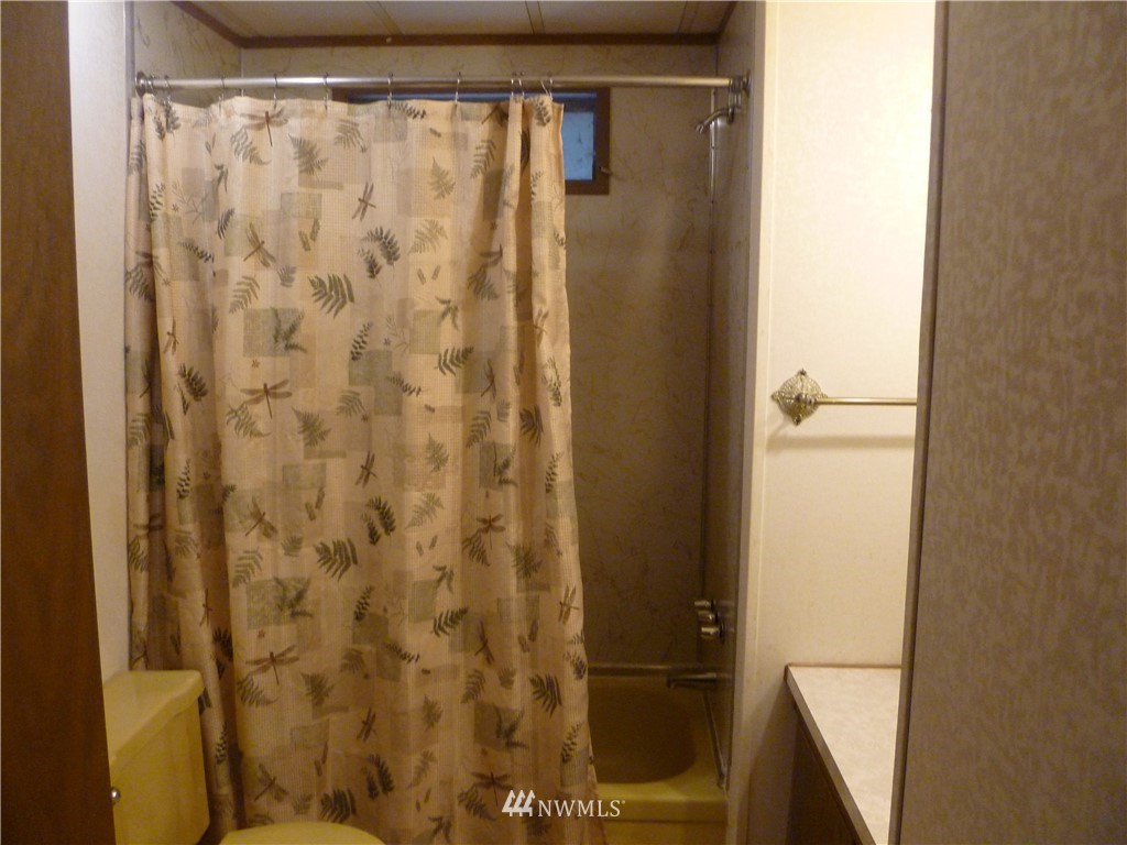 23413 Bassett Road, Unit 2 Sedro-Woolley, WA 98284 - Photo 12 of 15 Gallery Image 12