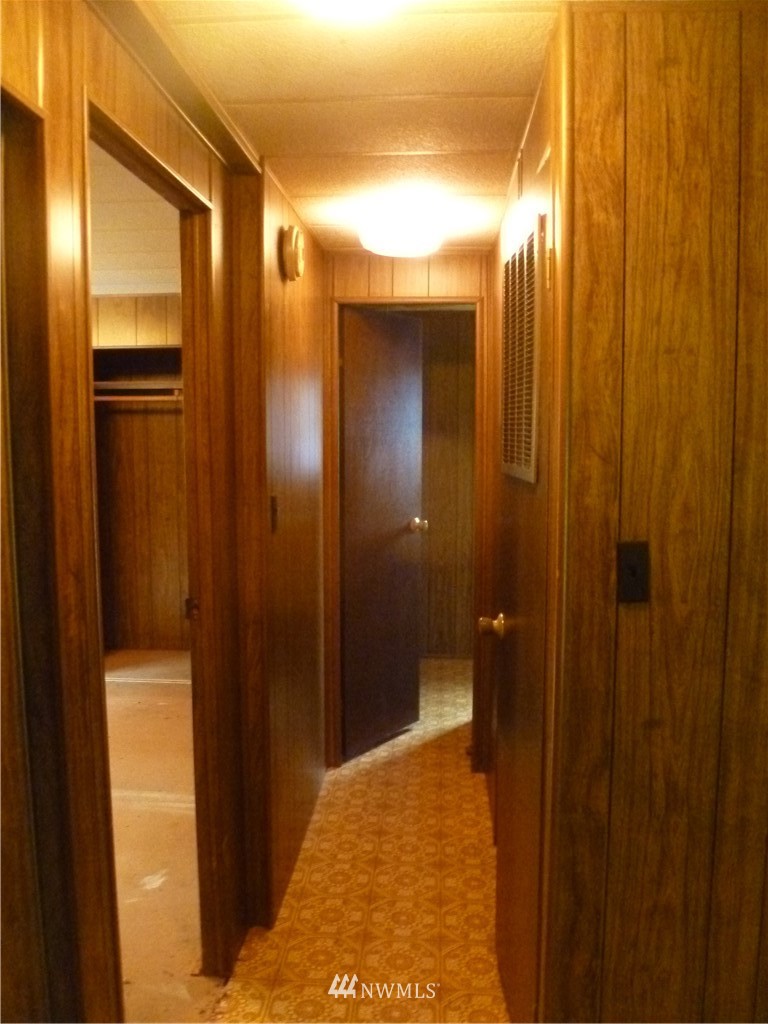 23413 Bassett Road, Unit 2 Sedro-Woolley, WA 98284 - Photo 14 of 15 Gallery Image 14