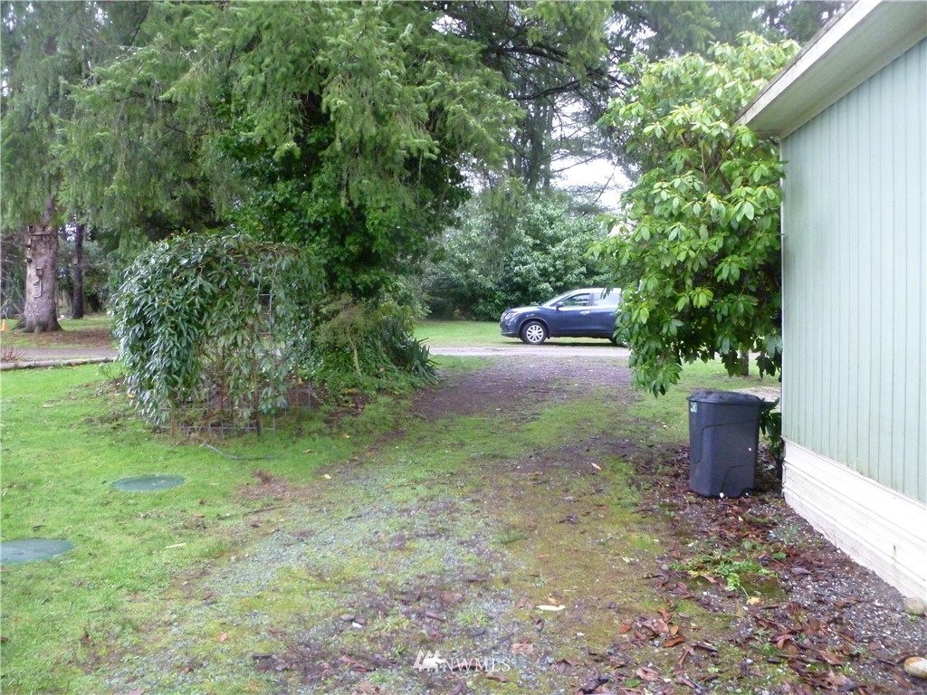 23413 Bassett Road, Unit 2 Sedro-Woolley, WA 98284 - Photo 3 of 15 Gallery Image 3
