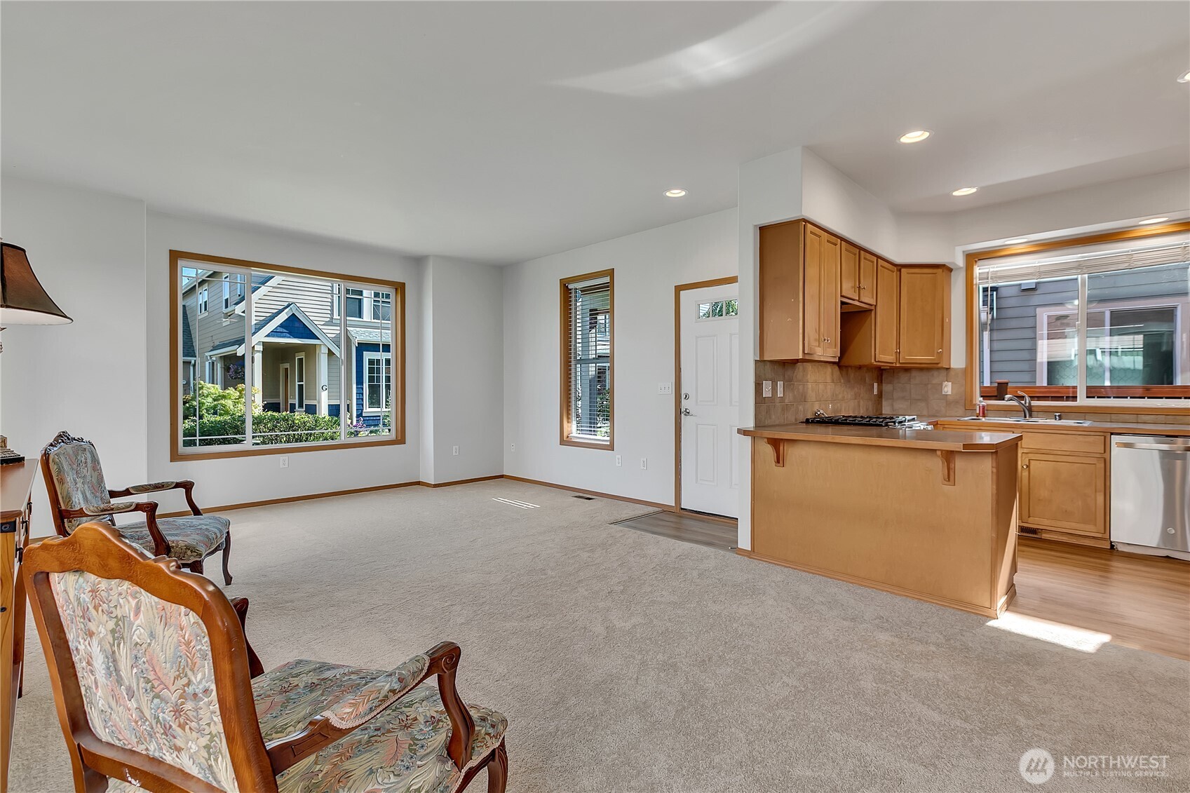 1720 Garfield Street, Unit 4 Enumclaw, WA 98022 - Photo 13 of 38 a living room with stainless steel appliances granite countertop furniture and a kitchen