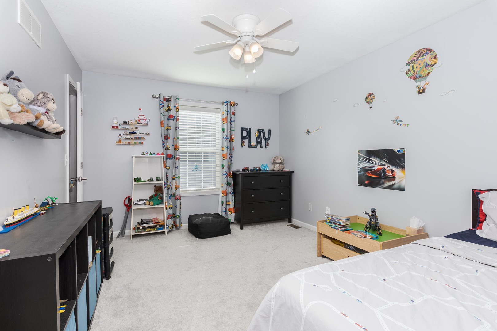 212 Springdale Avenue Bloomington, IL 61704 - Photo 18 of 37 a bedroom with a bed and a desk