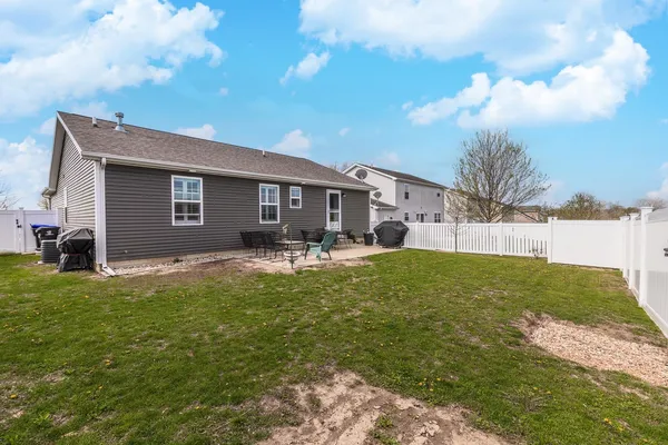 $325,000 | 212 Springdale Avenue, Bloomington, IL 61704