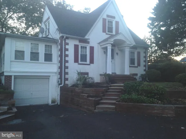 $2,300 | 604 South Main Street, Sellersville, PA 18960