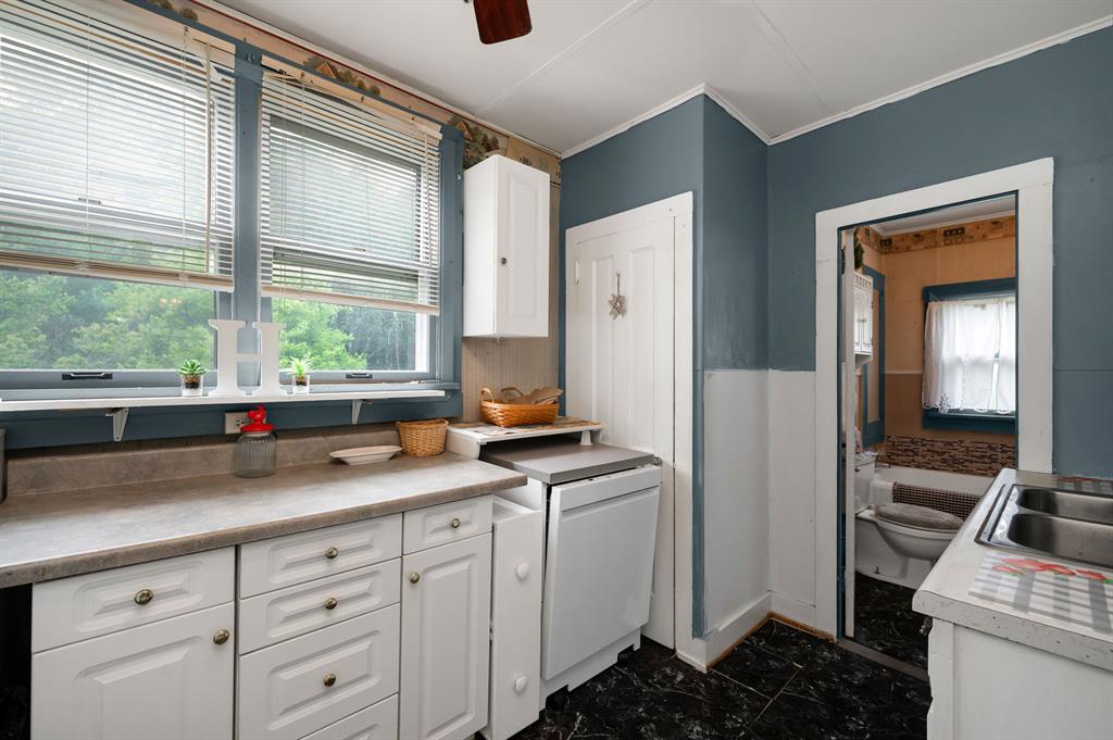 422 McCalmont Road Renfrew, PA 16053 - Photo 11 of 32