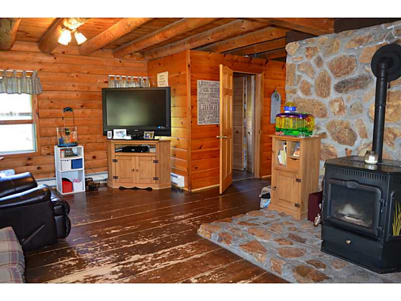560 Cherry Farm Road Burrillville, RI 02830 - Photo 15 of 22 Den/Family/Great Room.