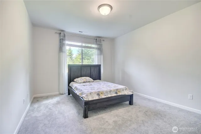 a view of a backyard with backyard